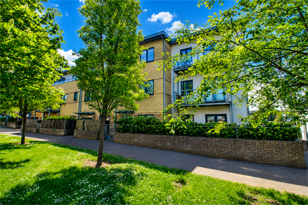 2 bed Apartment for rent in Brentwood. From Spencer Munson