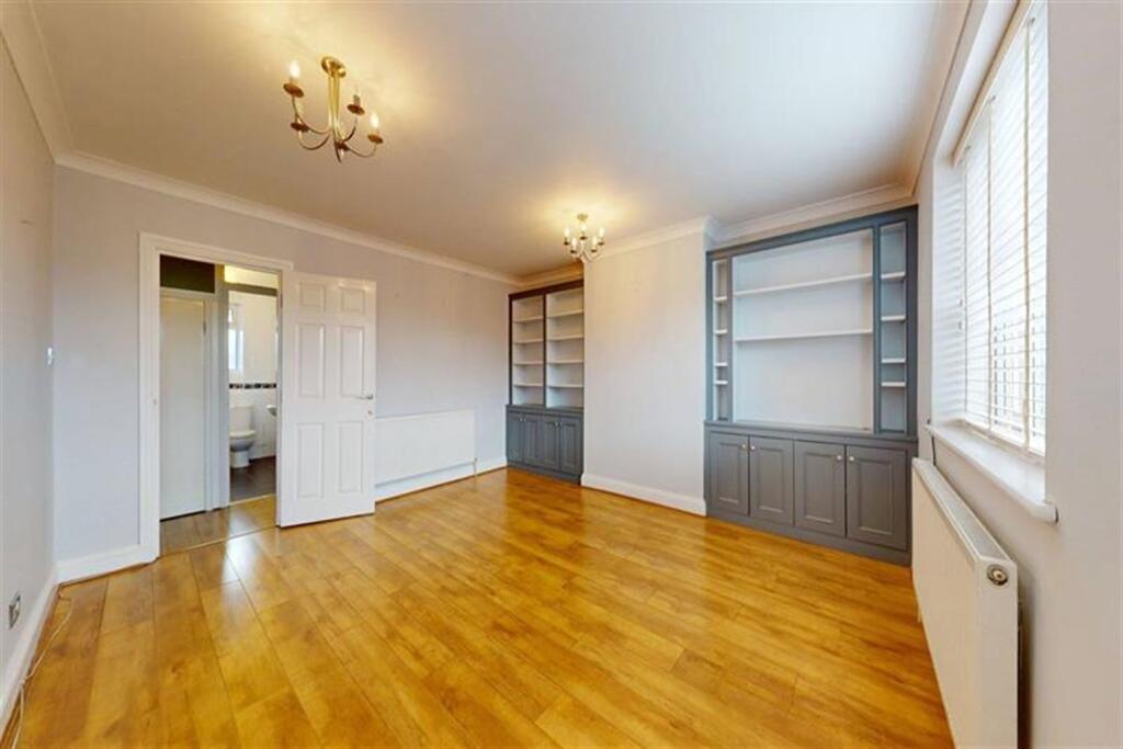 2 bed Apartment for rent in Loughton. From Spencer Munson