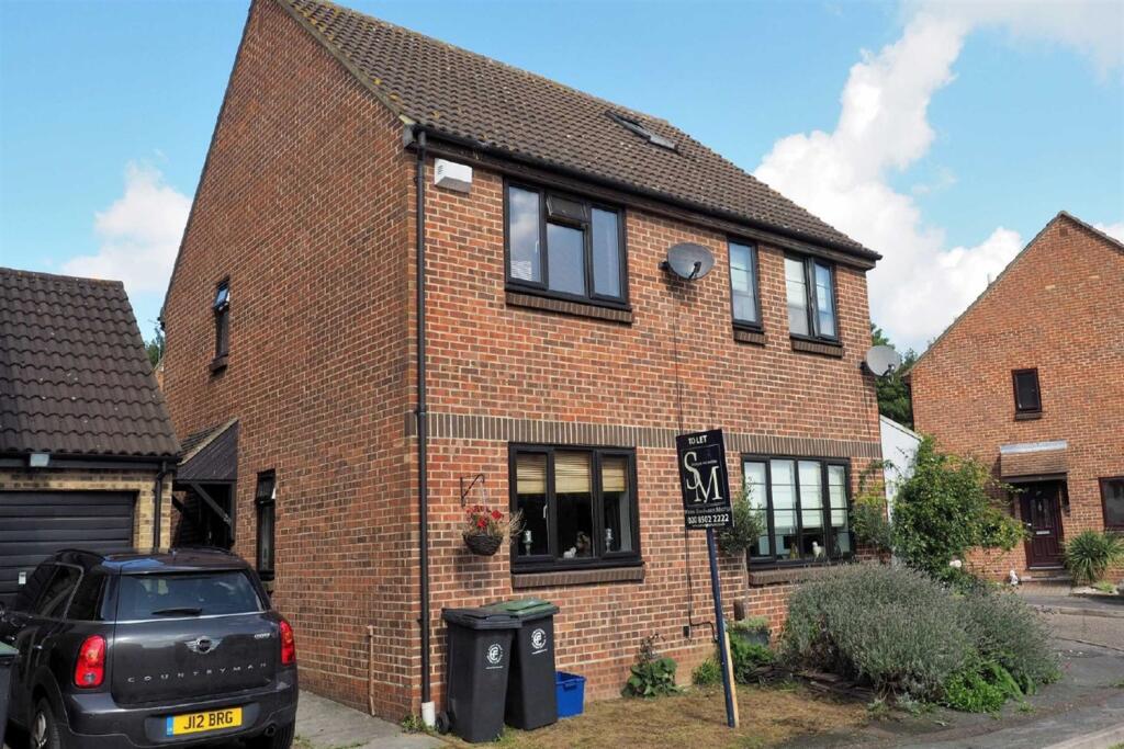 2 bed Semi Detached for rent in Chigwell. From Spencer Munson