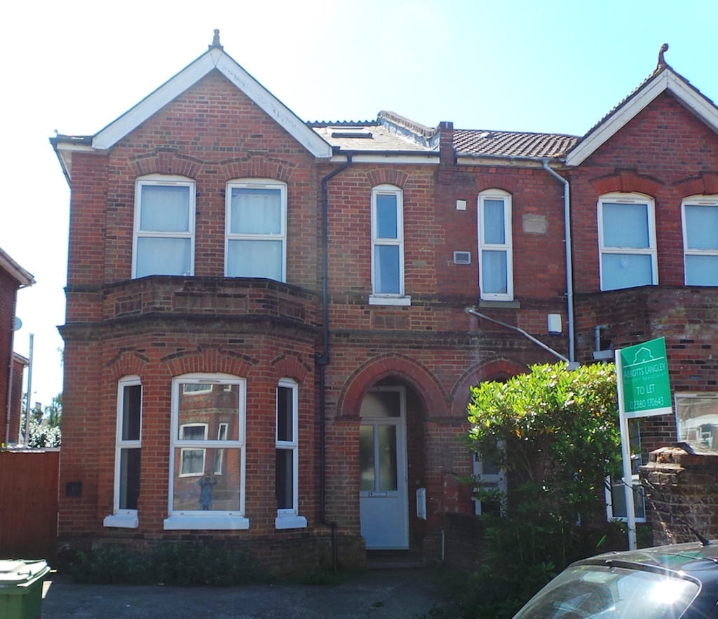 9 bed Semi Detached for rent in Southampton. From Abbotts Langley - Southampton