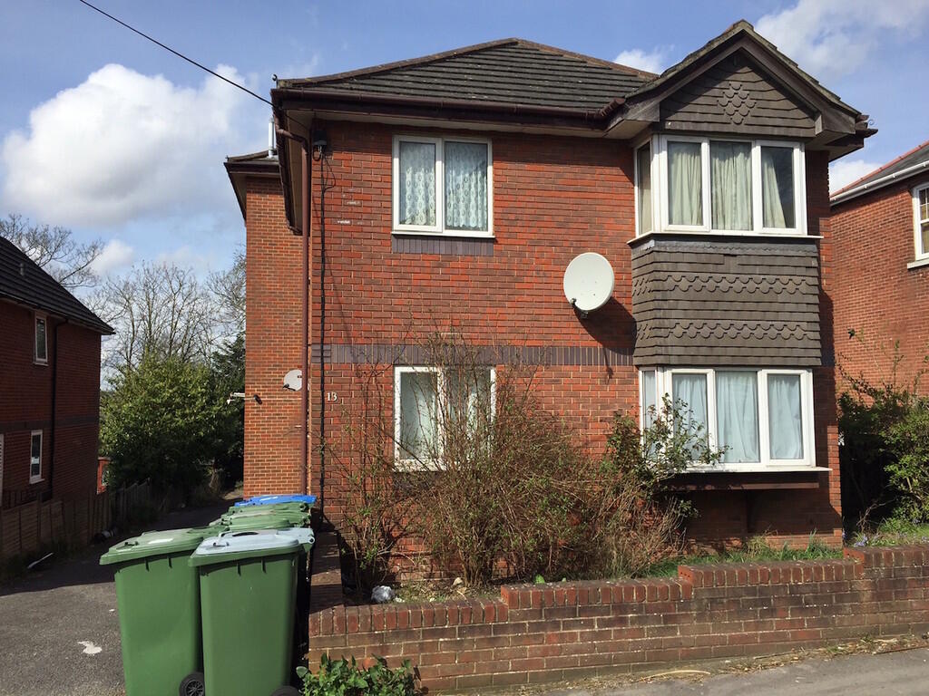 4 bed Studio for rent in Southampton. From Abbotts Langley - Southampton 4 bed Studio for rent in Southampton. From Abbotts Langley - Southampton