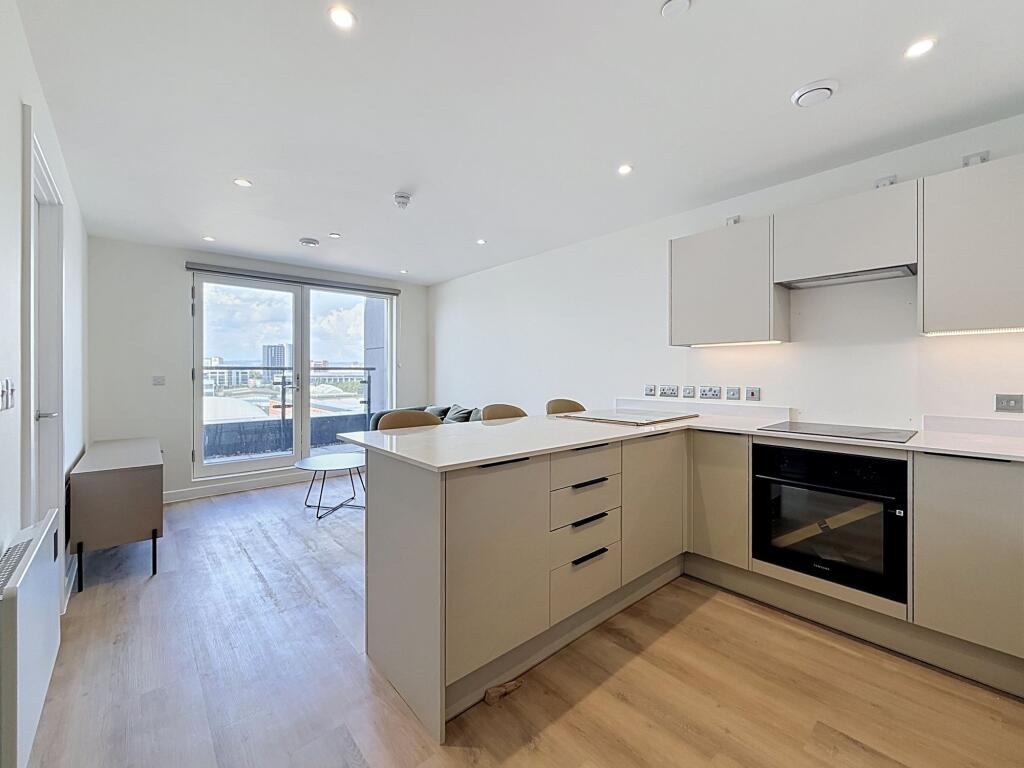 1 bed Apartment for rent in Cardiff. From Harry Harper Sales & Lettings - Cathays 1 bed Apartment for rent in Cardiff. From Harry Harper Sales & Lettings - Cathays