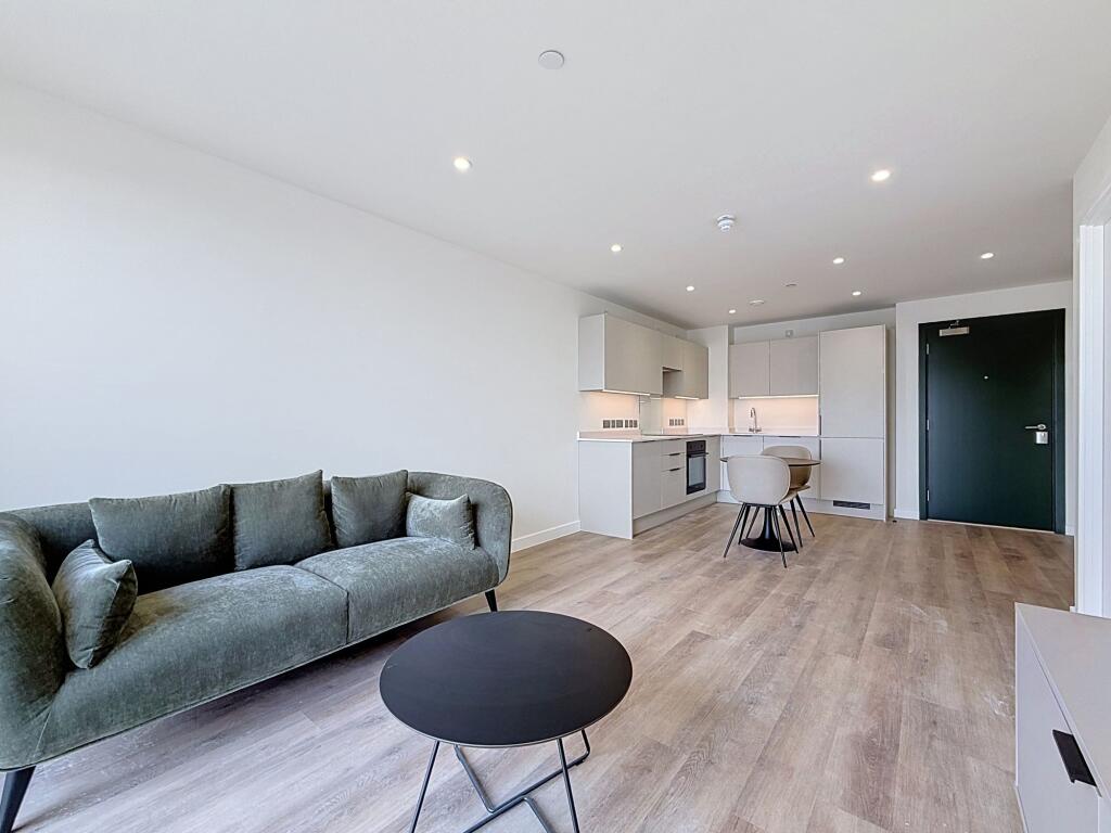 1 bed Apartment for rent in Cardiff. From Harry Harper Sales & Lettings - Cathays 1 bed Apartment for rent in Cardiff. From Harry Harper Sales & Lettings - Cathays