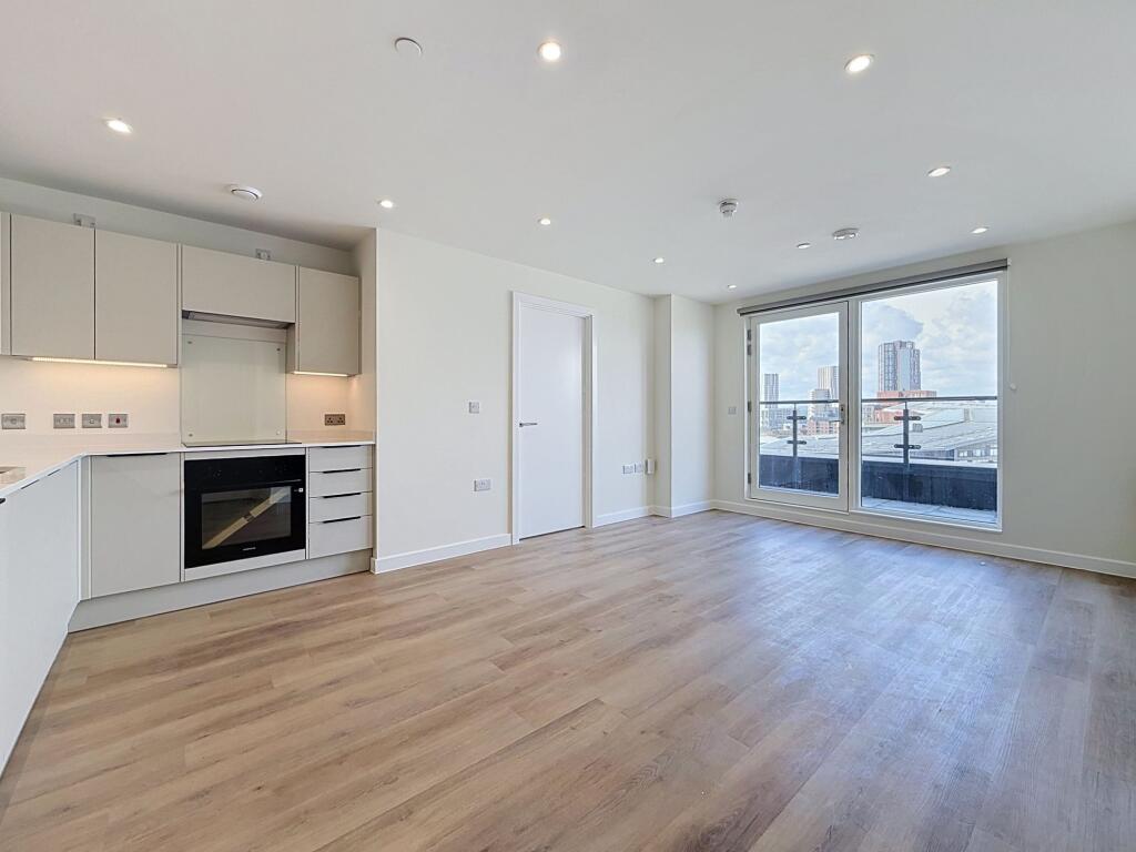 2 bed Apartment for rent in Cardiff. From Harry Harper Sales & Lettings - Cathays