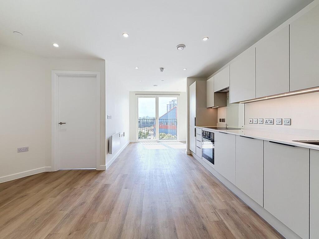 2 bed Apartment for rent in Cardiff. From Harry Harper Sales & Lettings - Cathays