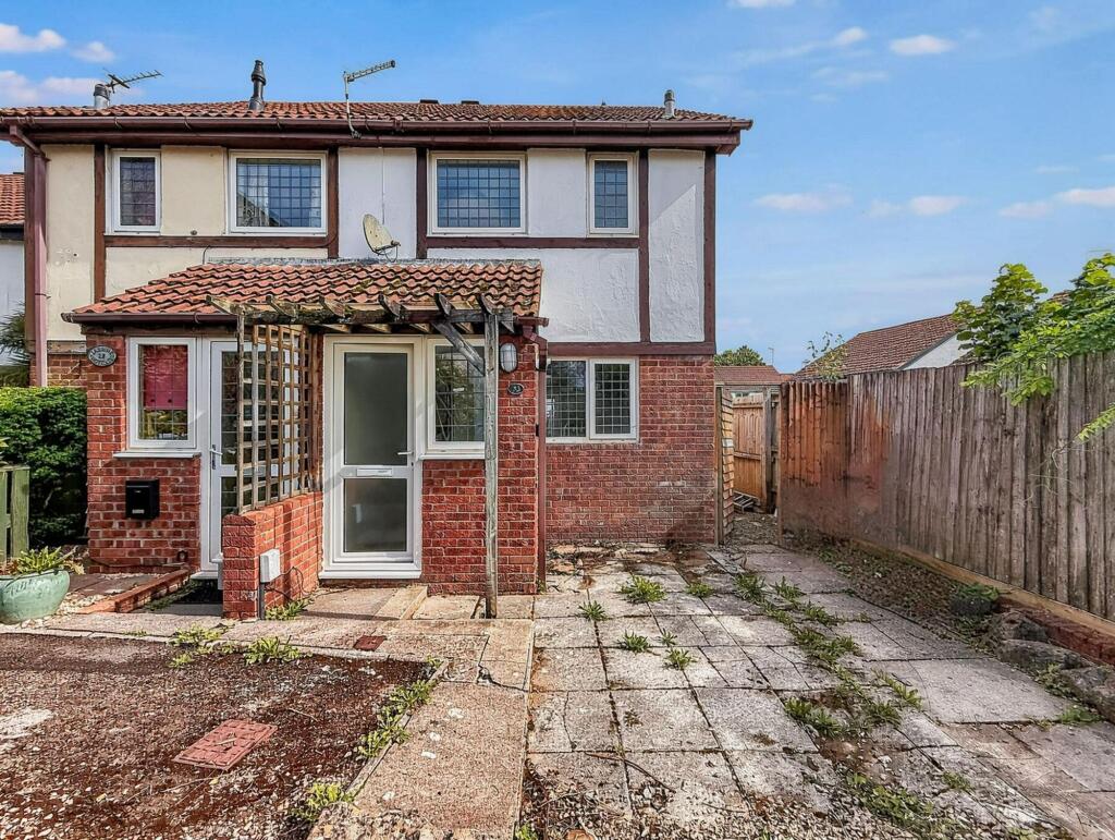 2 bed Semi Detached for rent in Castleton. From Harry Harper Sales & Lettings - Cathays 2 bed Semi Detached for rent in Castleton. From Harry Harper Sales & Lettings - Cathays