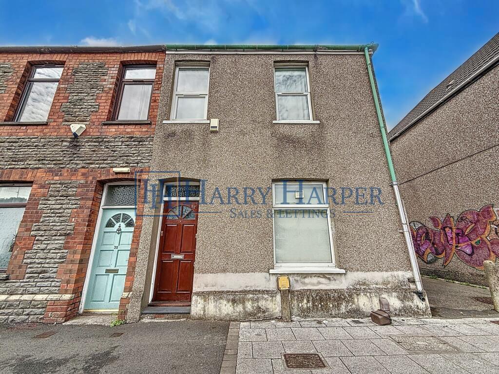 5 bed End of Terrace for rent in Cardiff. From Harry Harper Sales & Lettings - Cathays