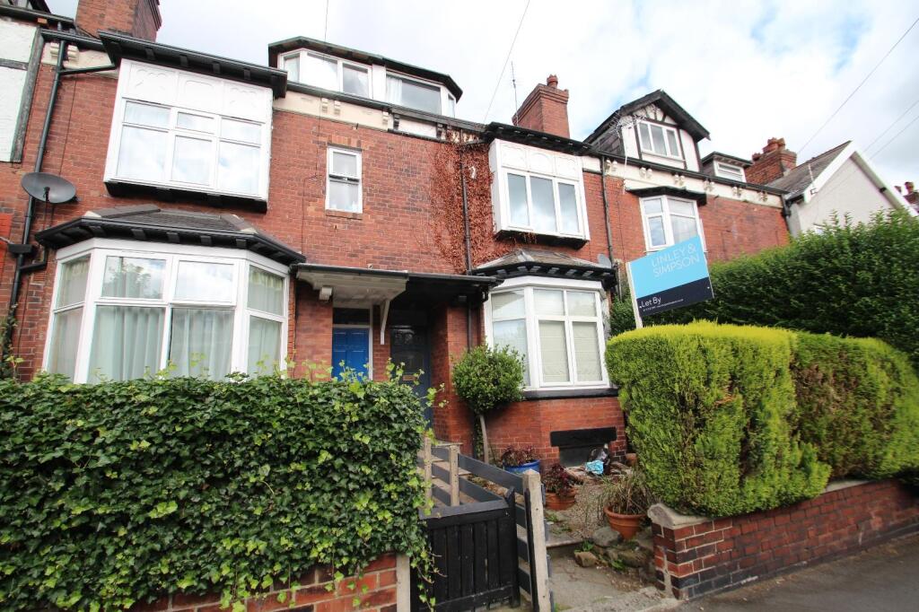 3 bed Mid Terraced House for rent in Leeds. From Linley & Simpson - Roundhay