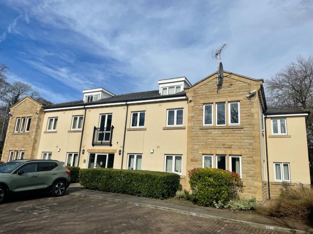 2 bed 1st Floor Flat for rent in Shadwell. From Linley & Simpson - Roundhay