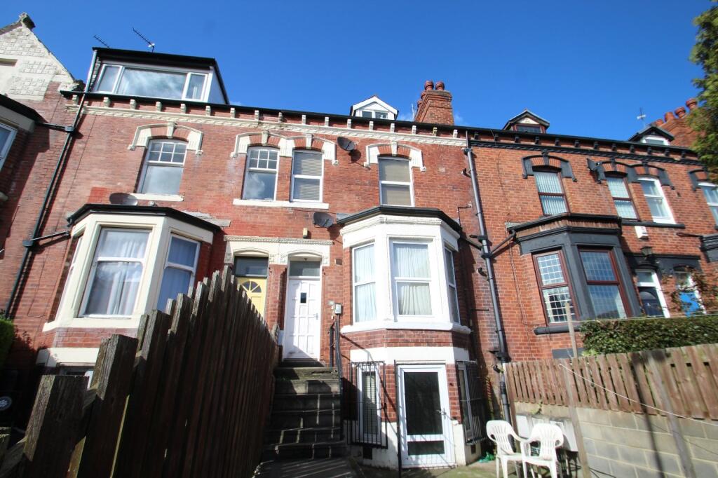 1 bed 1st Floor Flat for rent in Leeds. From Linley & Simpson - Roundhay