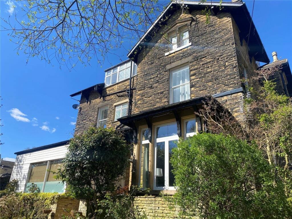 1 bed 1st Floor Flat for rent in Shadwell. From Linley & Simpson - Roundhay