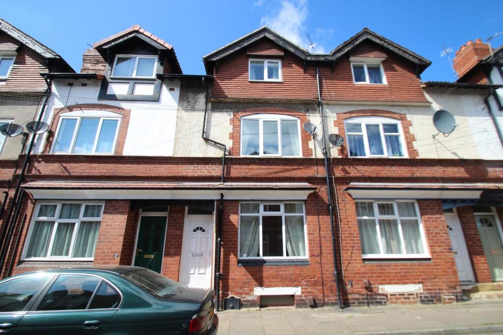 1 bed House Share for rent in Leeds. From Linley & Simpson - Roundhay