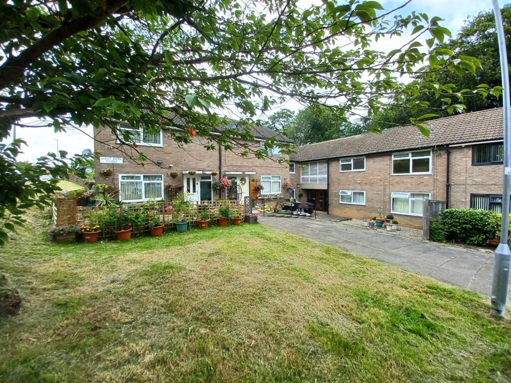 1 bed 1st Floor Flat for rent in Shadwell. From Linley & Simpson - Roundhay