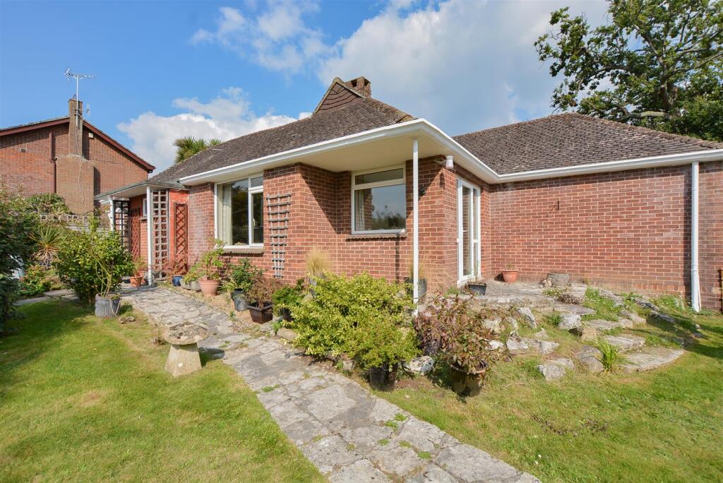 3 bed Detached bungalow for rent in Verwood. From Edwards - Ferndown
