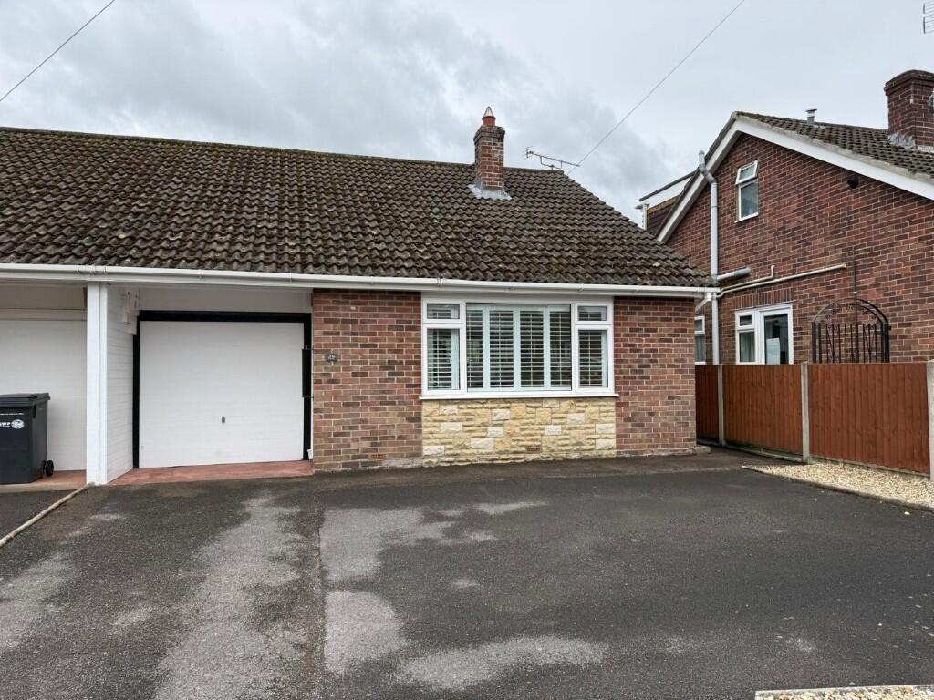 2 bed Semi-detached bungalow for rent in Yeovil Marsh. From Edwards - Yeovil