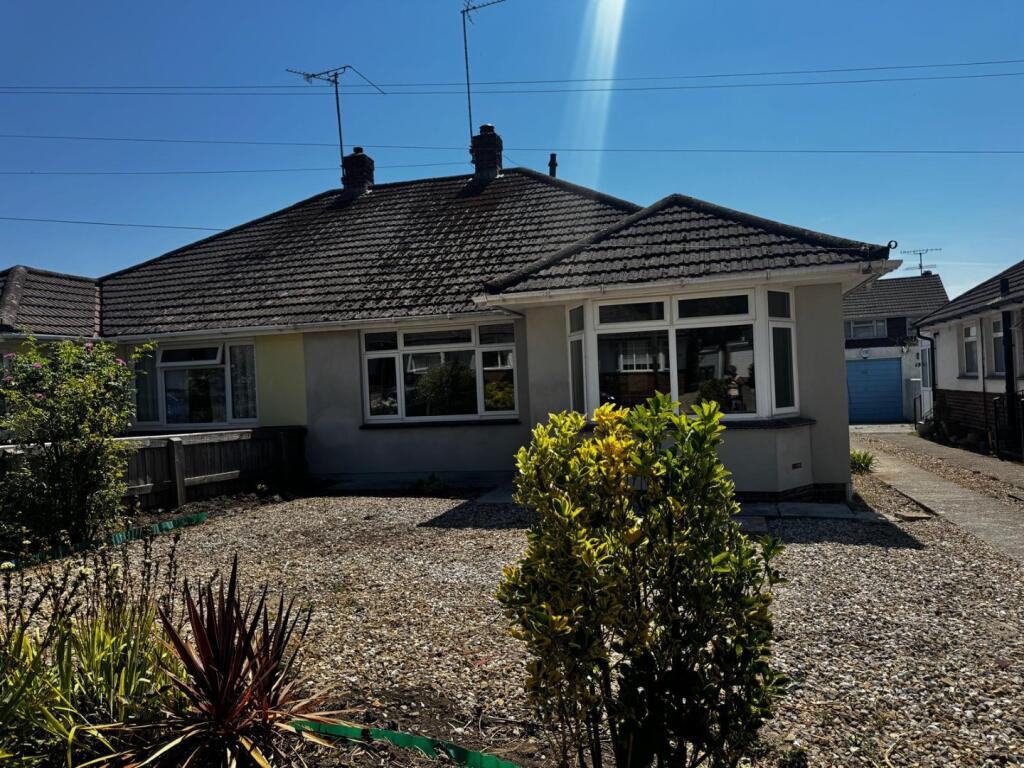 2 bed Semi-detached bungalow for rent in Yeovil Marsh. From Edwards - Yeovil
