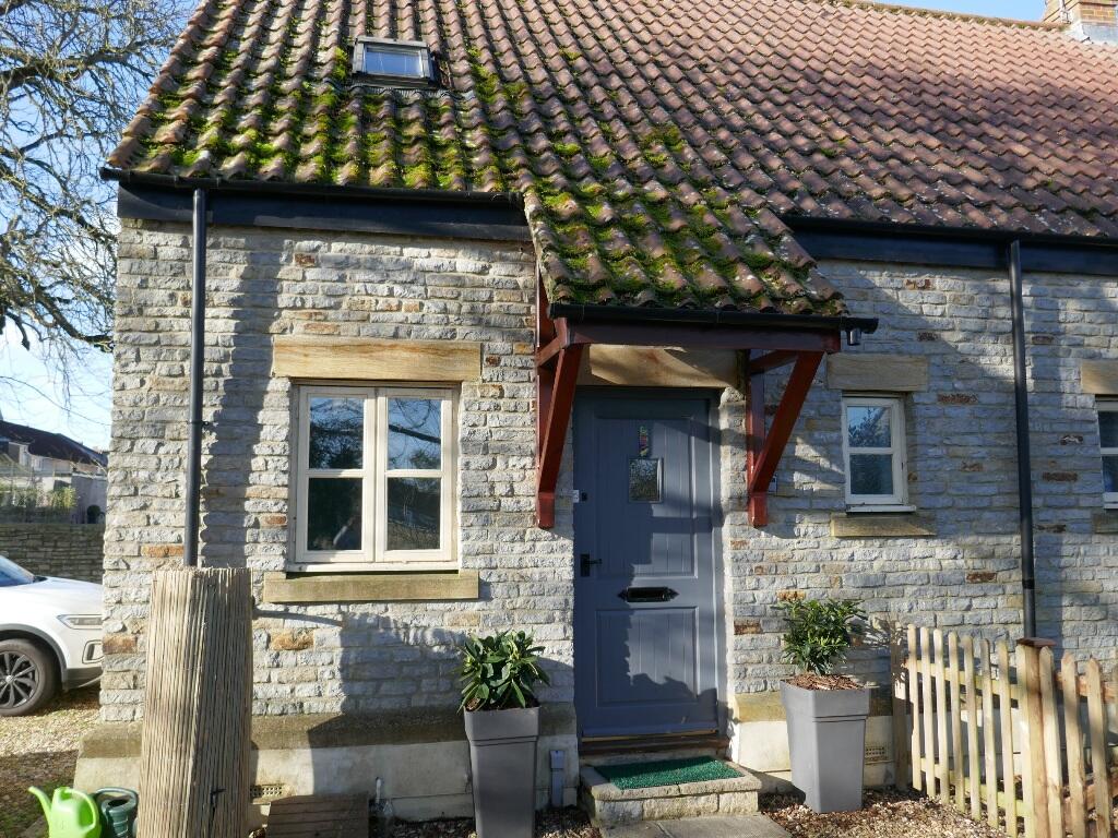 2 bed Semi Detached for rent in Somerton. From Edwards - Yeovil 2 bed Semi Detached for rent in Somerton. From Edwards - Yeovil
