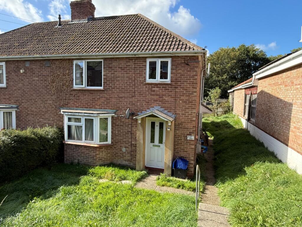 2 bed 1st Floor Flat for rent in Yeovil. From Edwards - Yeovil