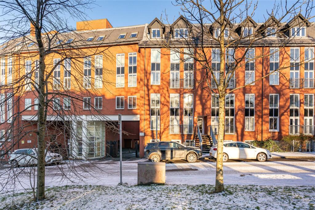 2 bed Apartment for rent in Glasgow. From Rettie - Glasgow City