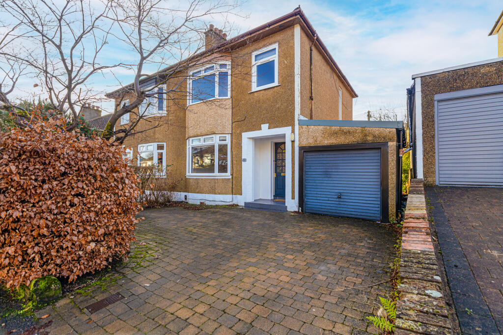 3 bed Semi Detached for rent in Bearsden. From Rettie - Glasgow City 3 bed Semi Detached for rent in Bearsden. From Rettie - Glasgow City