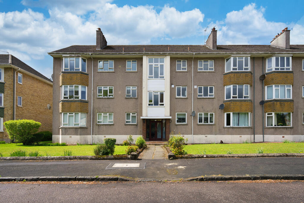 3 bed Apartment for rent in Waterfoot. From Rettie - Glasgow City 3 bed Apartment for rent in Waterfoot. From Rettie - Glasgow City