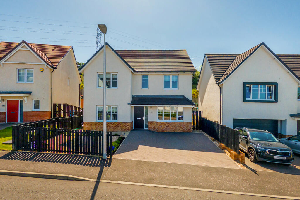 4 bed Detached for rent in Barrhead. From Rettie - Glasgow City