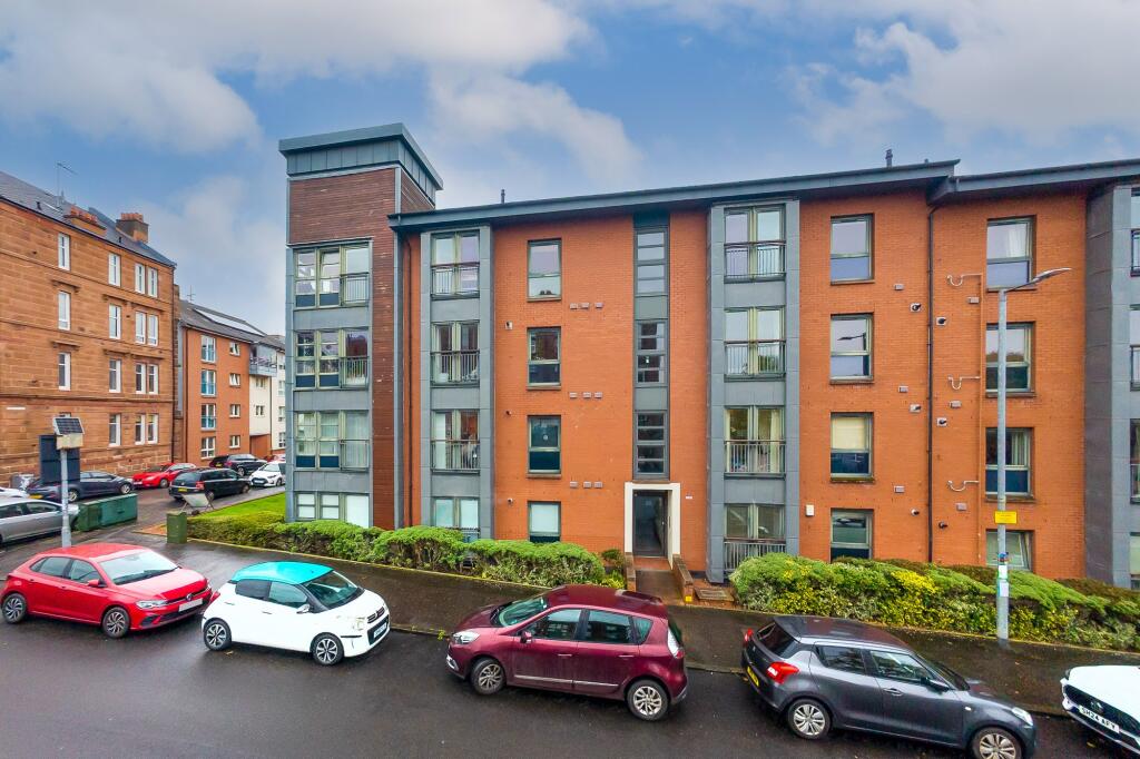 2 bed Apartment for rent in Renfrew. From Rettie - Glasgow City
