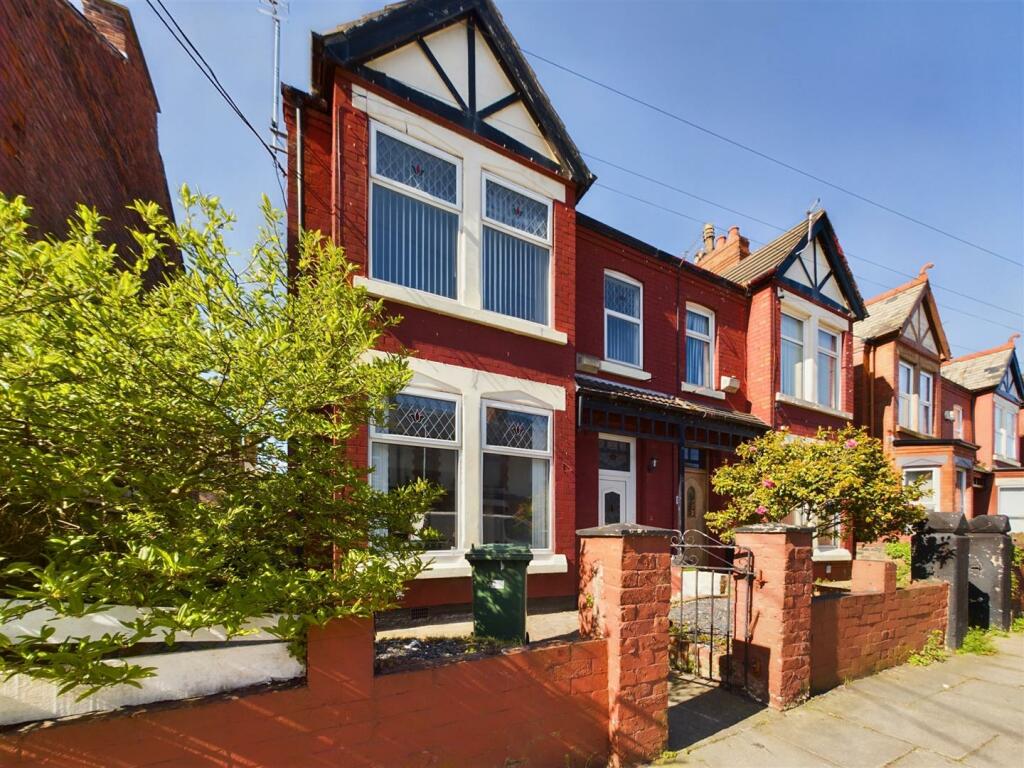 4 bed Semi-Detached House for rent in Wallasey. From Bakewell and Horner