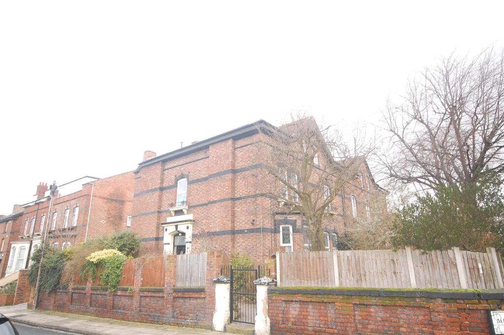 3 bed 1st Floor Flat for rent in Birkenhead. From Bakewell and Horner - Wallasey