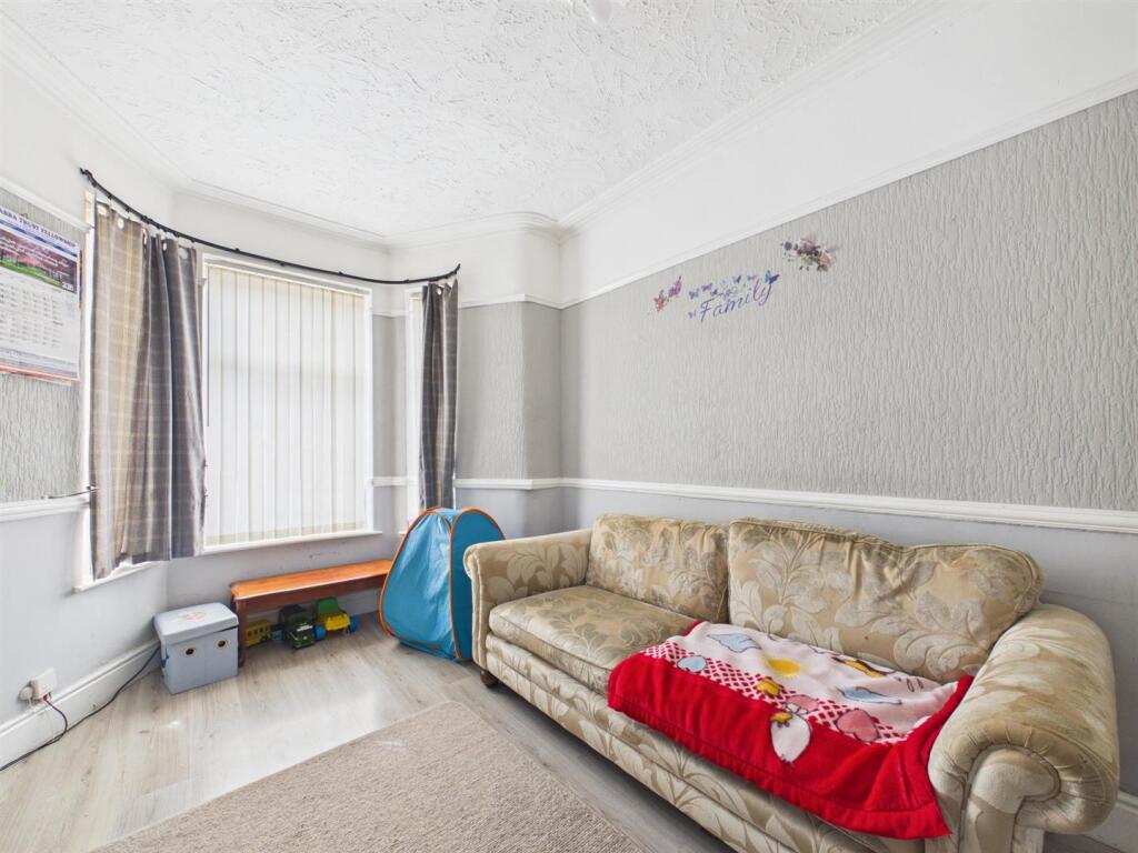 3 bed Mid Terraced House for rent in Birkenhead. From Bakewell and Horner - Wallasey