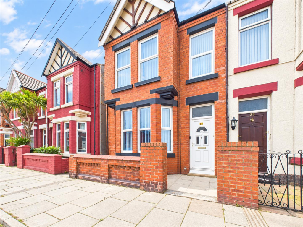 2 bed 1st Floor Flat for rent in Wallasey. From Bakewell and Horner - Wallasey