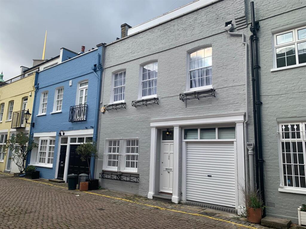 4 bed Detached for rent in Chelsea. From RHW Estates - Swiss Cottage