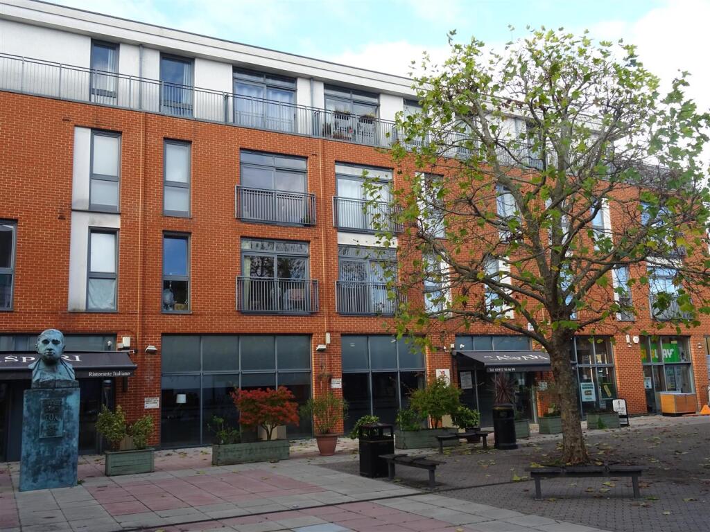 2 bed Apartment for rent in Chertsey. From Pearce and Co Estate Agents