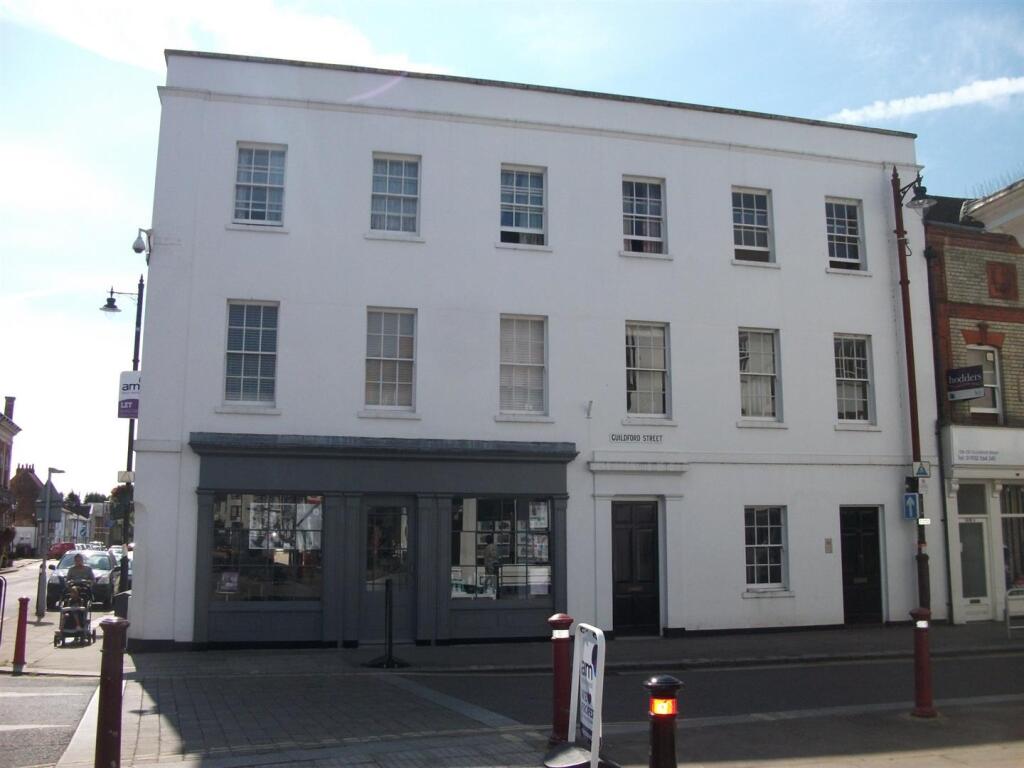 1 bed Apartment for rent in Chertsey. From Pearce and Co Estate Agents