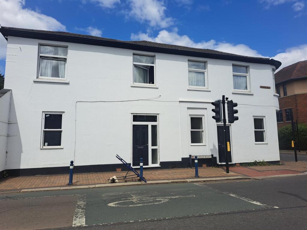 1 bed Apartment for rent in Addlestone. From Pearce and Co Estate Agents 1 bed Apartment for rent in Addlestone. From Pearce and Co Estate Agents