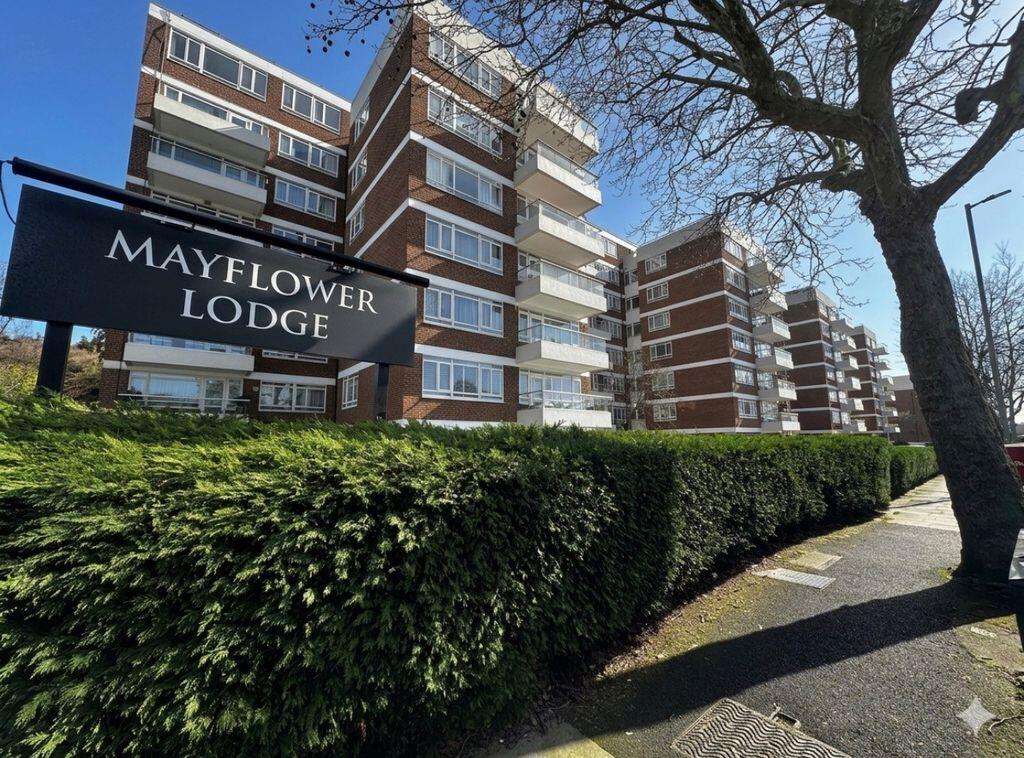 2 bed Apartment for rent in Finchley. From Litchfields - NW11