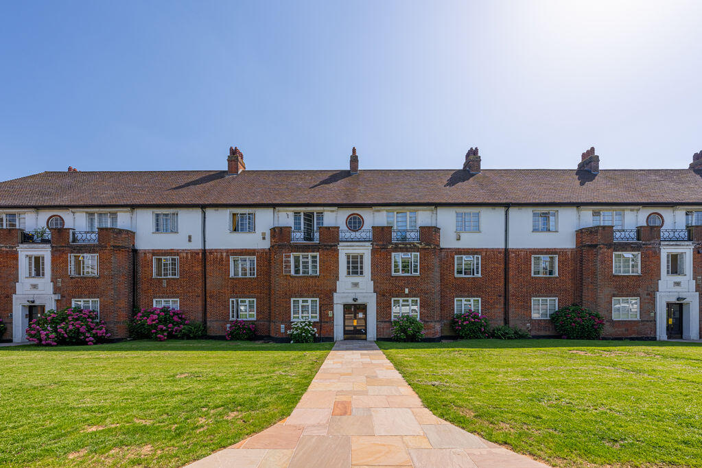 2 bed Apartment for rent in Finchley. From Litchfields - NW11