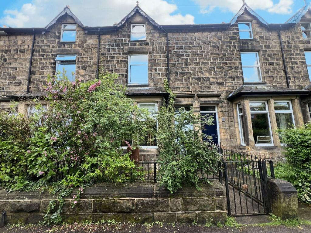 3 bed Mid Terraced House for rent in Leeds. From Linley & Simpson - Ilkley 