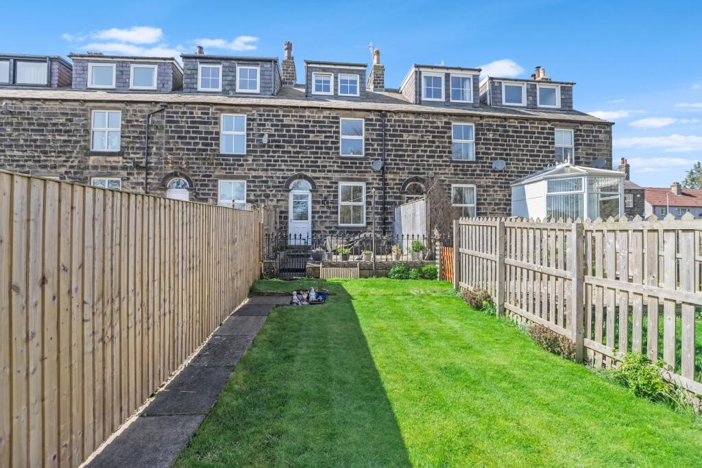 3 bed Mid Terraced House for rent in Addingham. From Linley & Simpson - Ilkley 3 bed Mid Terraced House for rent in Addingham. From Linley & Simpson - Ilkley