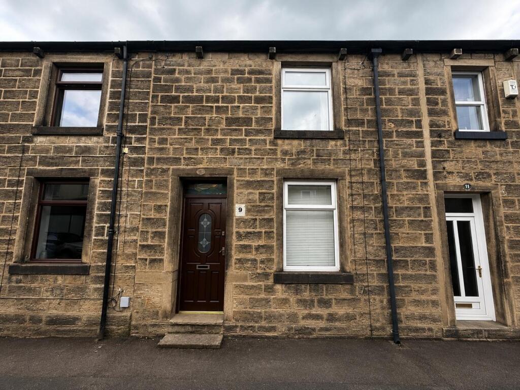 2 bed Mid Terraced House for rent in Burley Woodhead. From Linley & Simpson - Ilkley 