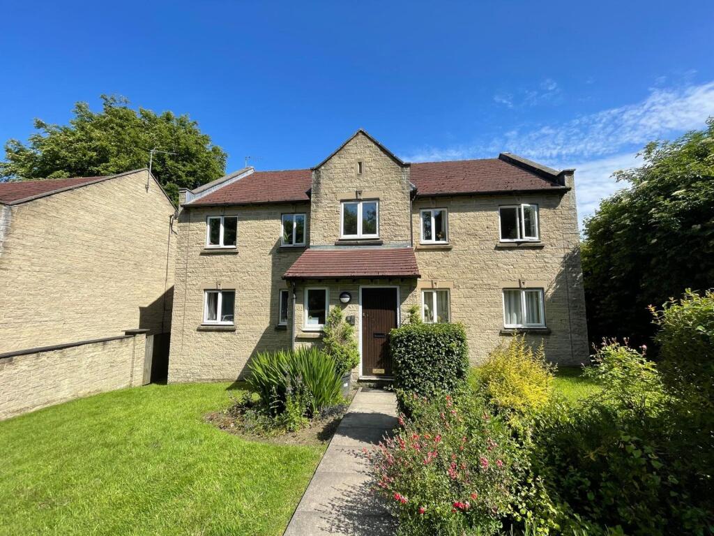 2 bed 1st Floor Flat for rent in Old Bramhope. From Linley & Simpson - Ilkley 