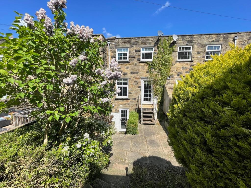 3 bed Town House for rent in Ilkley. From Linley & Simpson - Ilkley 3 bed Town House for rent in Ilkley. From Linley & Simpson - Ilkley