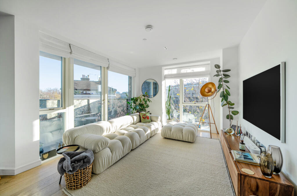 2 bed Apartment for rent in London. From Dutch & Dutch - West Hampstead