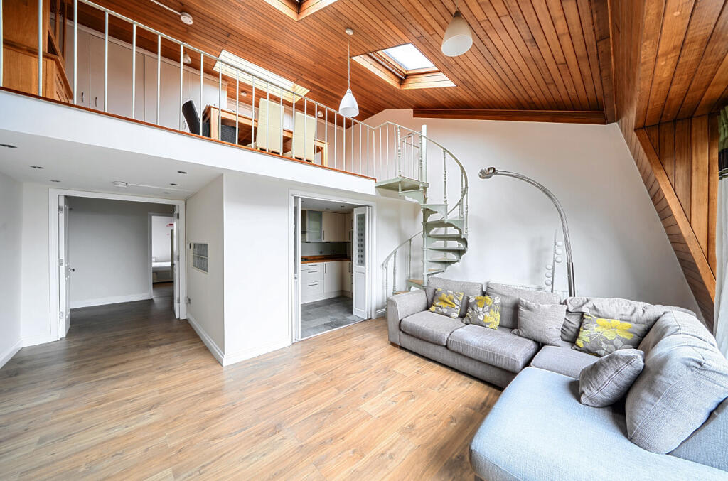 3 bed Apartment for rent in London. From Dutch & Dutch - West Hampstead