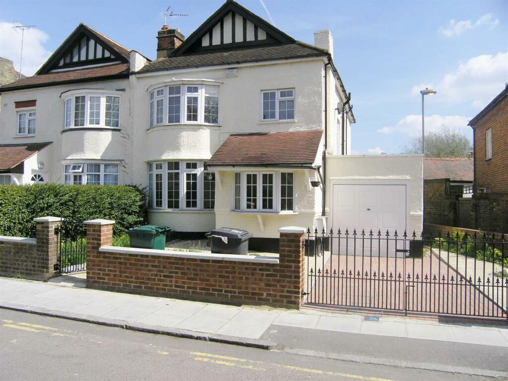 4 bed Semi-Detached House for rent in Hendon. From Talbots