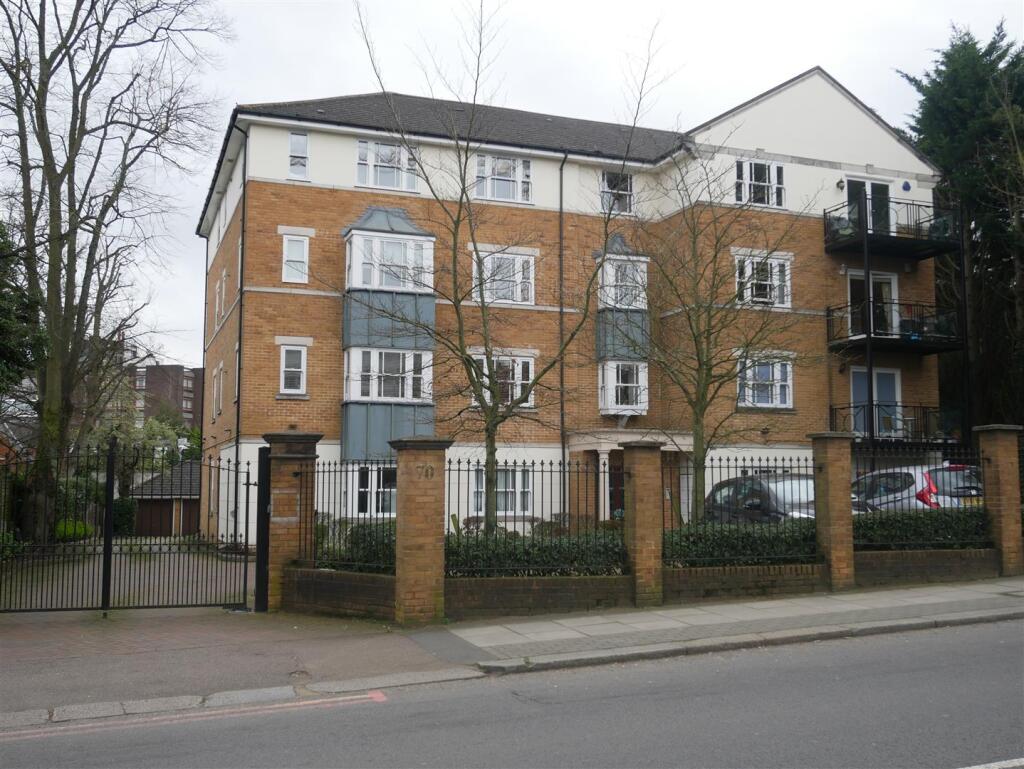 2 bed Apartment for rent in Hendon. From Talbots Partnership - Hendon