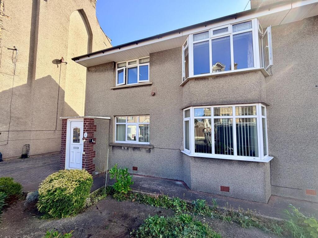 2 bed 1st Floor Flat for rent in Morecambe. From GF Property Sales and Lettings - Morecambe