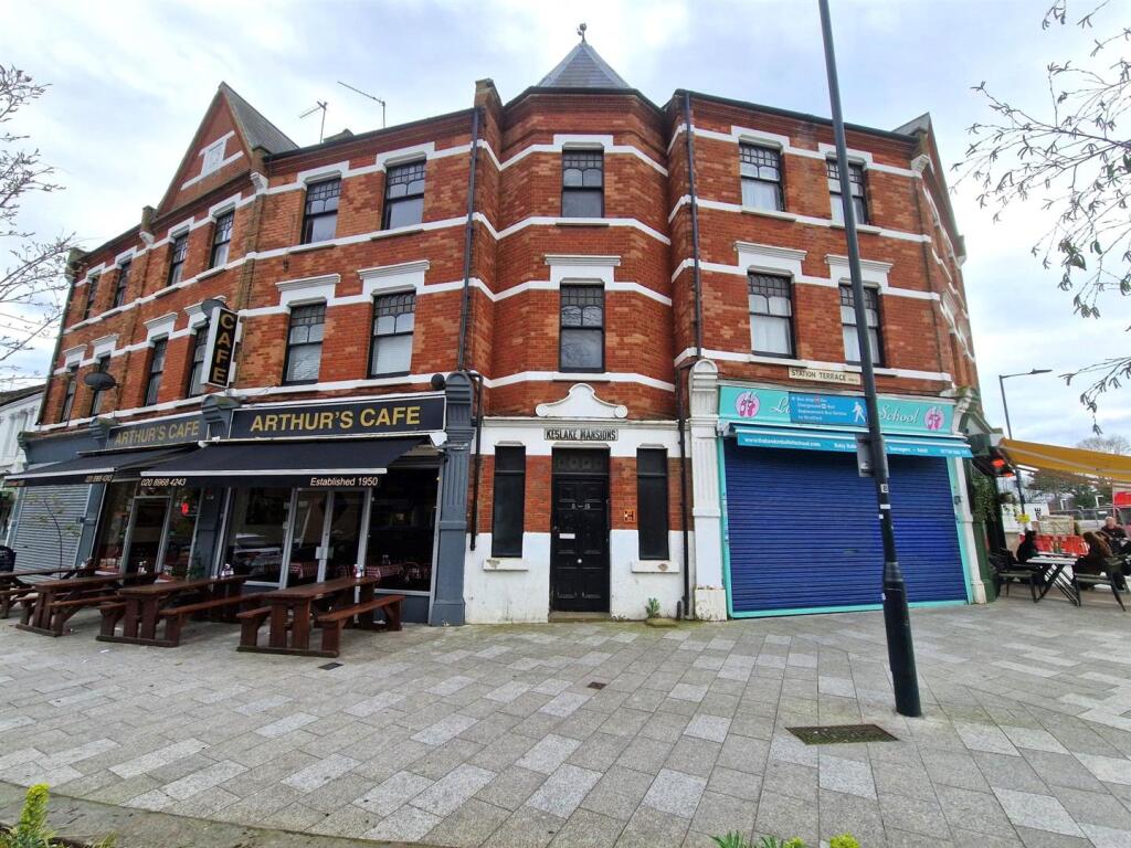 1 bed 1st Floor Flat for rent in Willesden. From Wenlock and Taylor 1 bed 1st Floor Flat for rent in Willesden. From Wenlock and Taylor