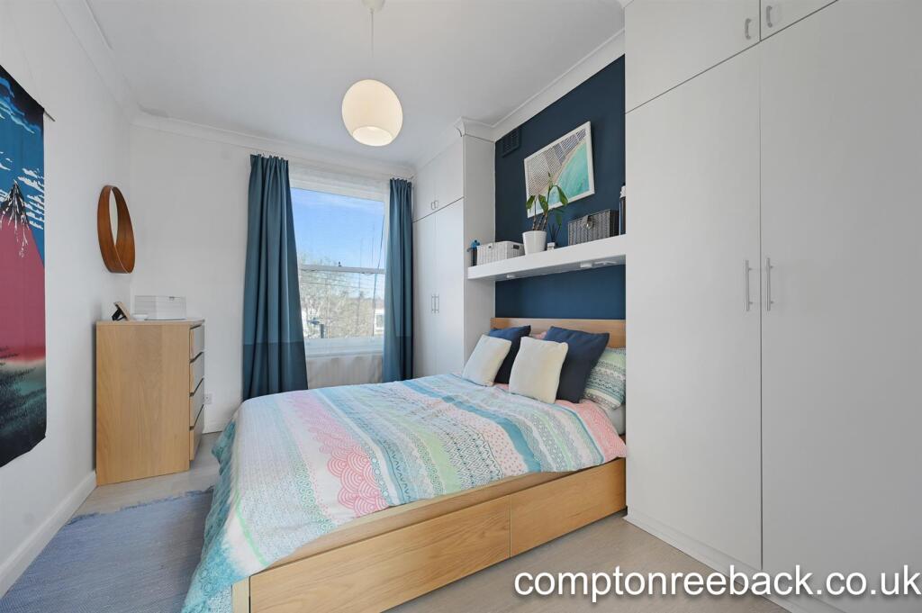 2 bed Annexe for rent in Paddington. From Compton Reeback - London