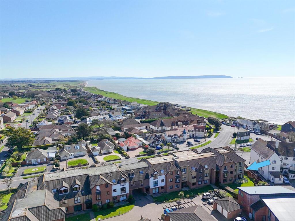 2 bed Apartment for rent in New Milton. From Spencers of the New Forest - Lymington 2 bed Apartment for rent in New Milton. From Spencers of the New Forest - Lymington